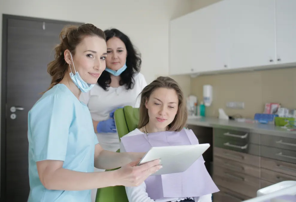 Pflegeassistent/in in Dornbirn, Österreich - 3200 EUR Gehalt