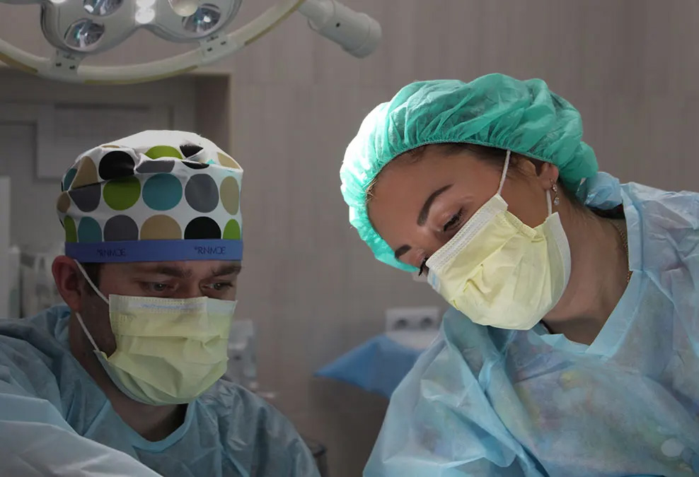 Krankenpfleger/in in Pressbaum, Österreich - 3300 EUR
